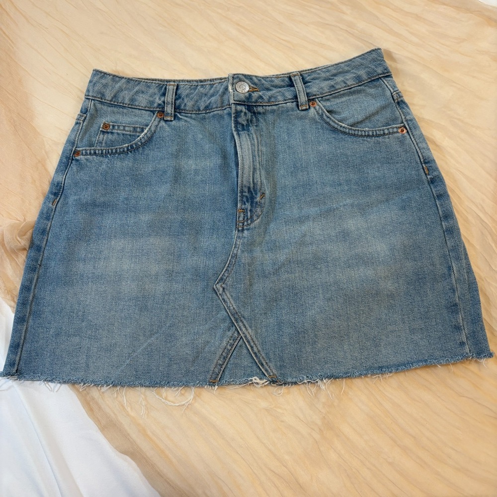 TopShop Moto Vintage‎ Y2K Boho Cut Off Medium Wash Denim Skirt Size 8
